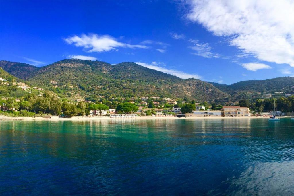 Hotel Beau Soleil Le Lavandou Εξωτερικό φωτογραφία